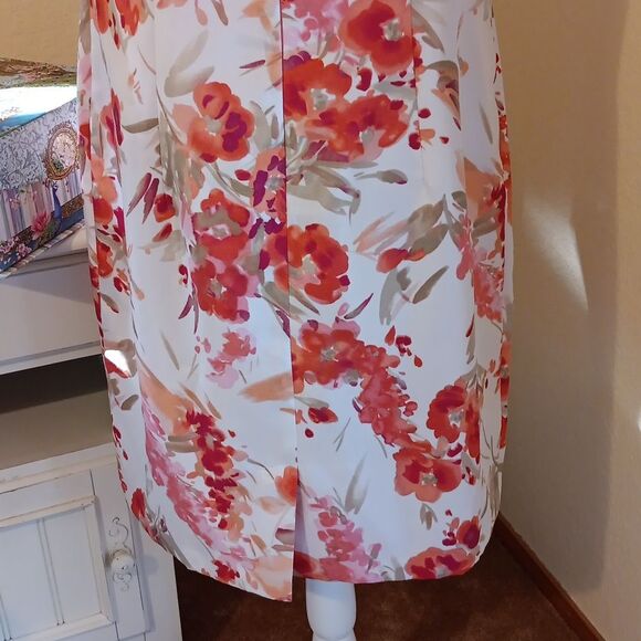 Liz Claiborne Peach and Cream Floral Dress - Picture 7 of 10